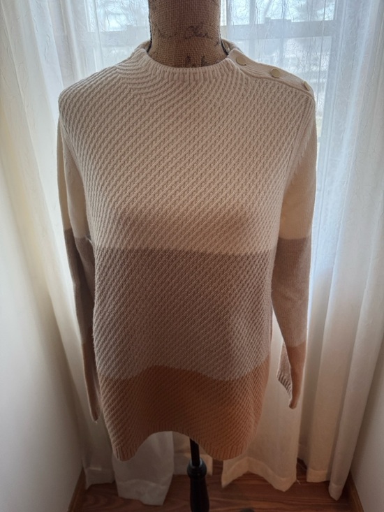 Talbots Sweaters - Talbots Colorblock Crewneck Sweater in Cream, Tan & Beige